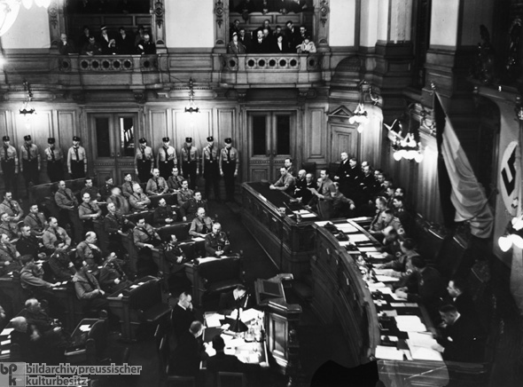 Gleichschaltung: Erste Sitzung der gleichgeschalteten Hamburger Bürgerschaft unter SA Saalschutz (10. Mai 1933)